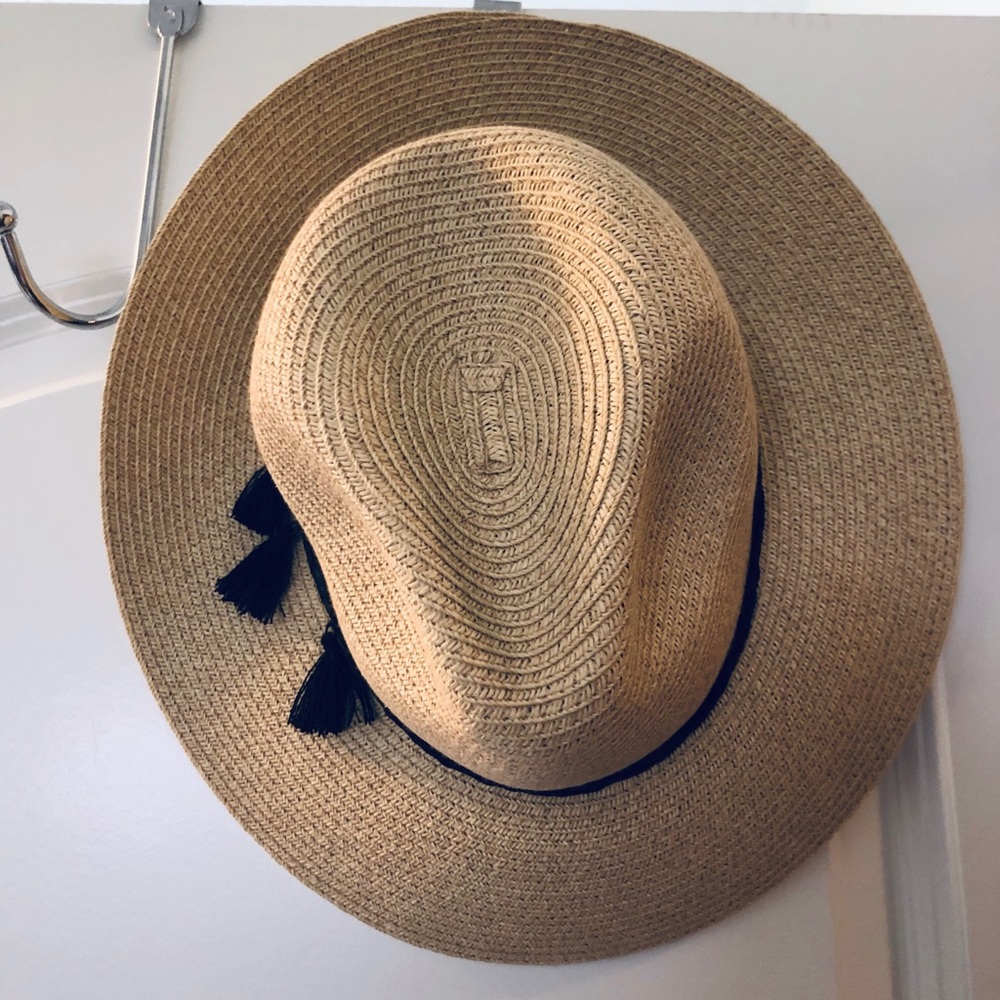CJLA HAT